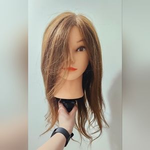 Hair dressing mannequin head